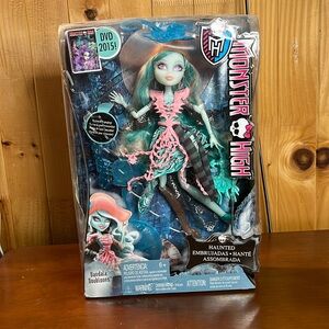 “Last chance “NIB Vandala Doubloons